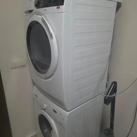 شقة Tyson House Jakuzzi Mikrevo Strumyani